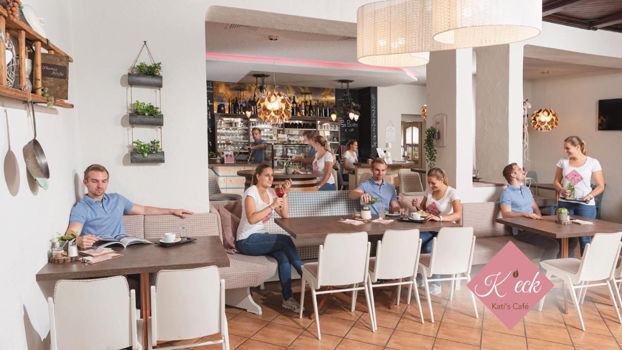 Hotel Zur Post Gumpoldskirchen Ngoại thất bức ảnh
