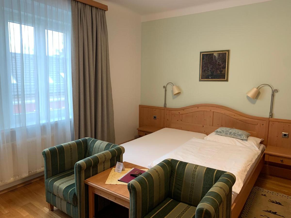 Hotel Zur Post Gumpoldskirchen Ngoại thất bức ảnh